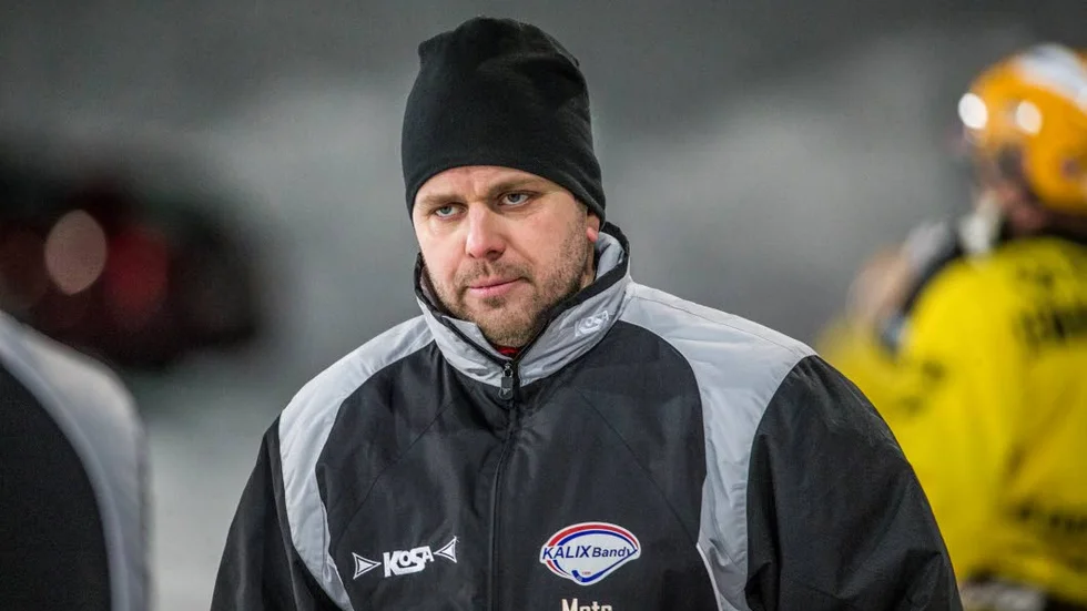 Rasande. Mats Rönnqvist är ilsken.