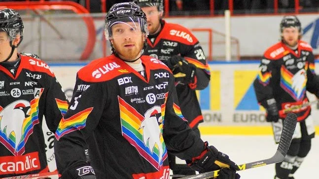 Dubbelsmällen. Jesper Appel och Kiruna IF hade en nattsvart kväll.