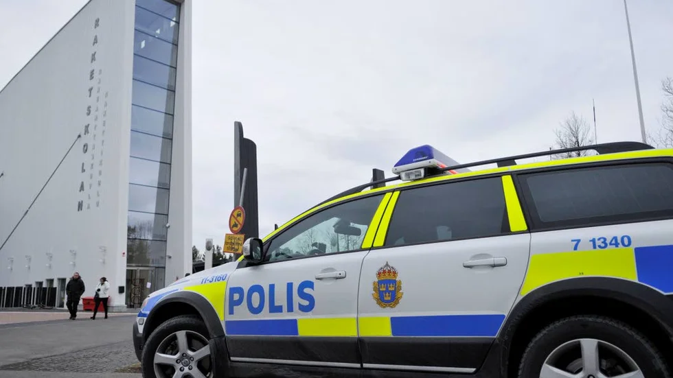 RAKETSKOLAN. På torsdagen förra veckan meddelades att det fanns en hotbild mot Raketskolan. Nu bekräftas av skolchefen Simon Lindh att hotet rörde en skolskjutning.