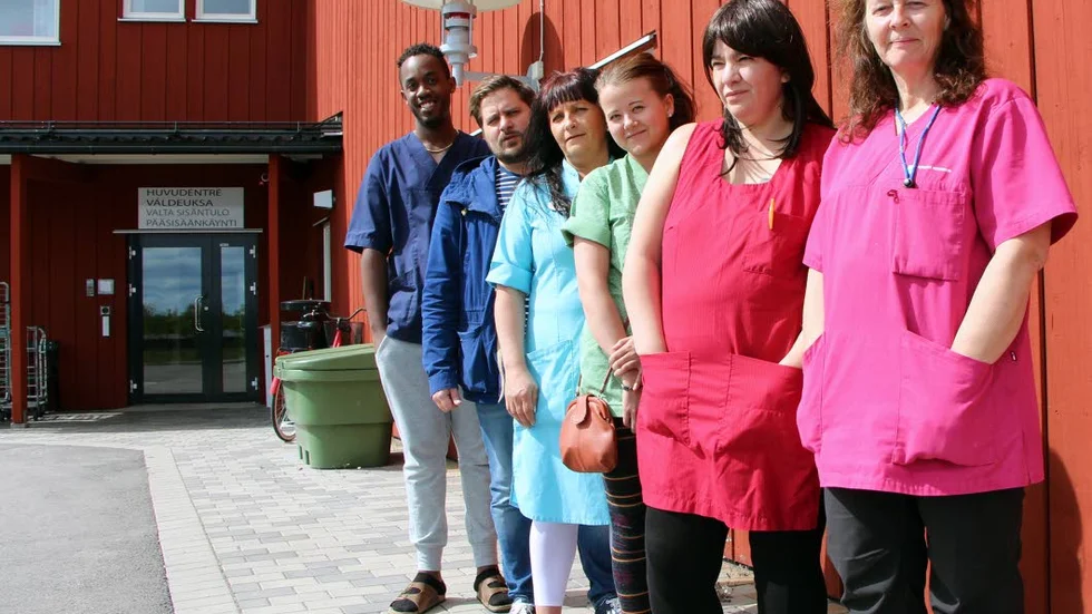 Personal. Här syns medarbetare från Mysinge äldreboende, samt Gunnar Bergman. Från vänster: Emanuel Muco, Gunnar Bergman, Lena Martinsson, Hanna Fors, Sandra Kero och Monica Westerberg.