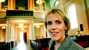 Förnyelse. Åsa Larsson är en av författarna som ställt sig i predikstolen i Storkyrkan i Stockholm.                                                    Foto: Pressens Bild/Arkiv
