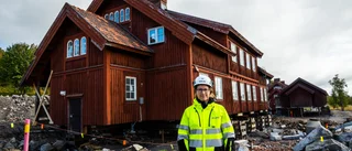I veckan rullar fem hus som räddas iväg på vagnar