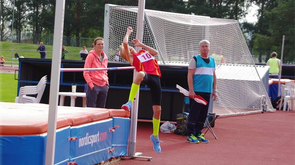 Hampus Gull Åhlund vann guld i höjdhopp.
