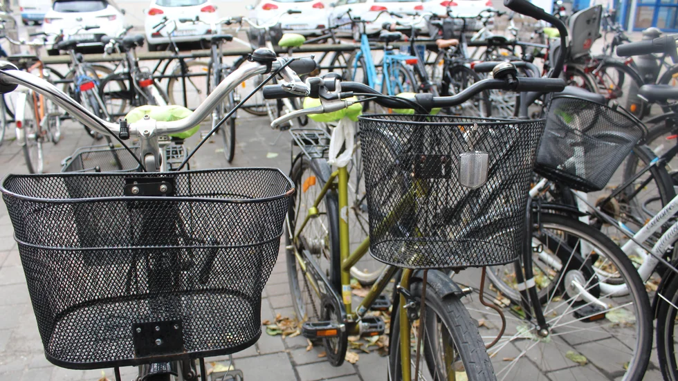 Att sno och sälja cyklar är enkelt menar Jonas Eronen, presstalesperson vid polisen.