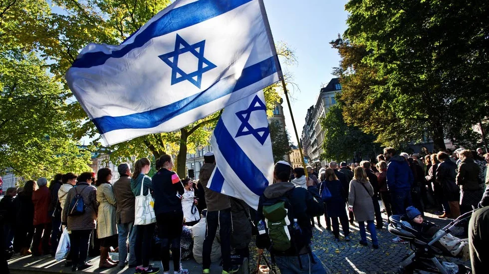 Antisemitism. Sveriges judiska befolkning får utstå både hot och övergrepp.