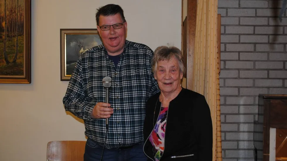 Föreläsare. Jan-Erik Åström, volontär, och Suiv Nordqvist, ordförande för Resurspoolen i Linköping, besökte Västervik under måndagen för att berätta lite om sitt arbete med att hjälpa sina medmänniskor.