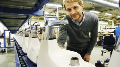 Linus Palm är nöjd produktchef på Ankarsrum assistent.