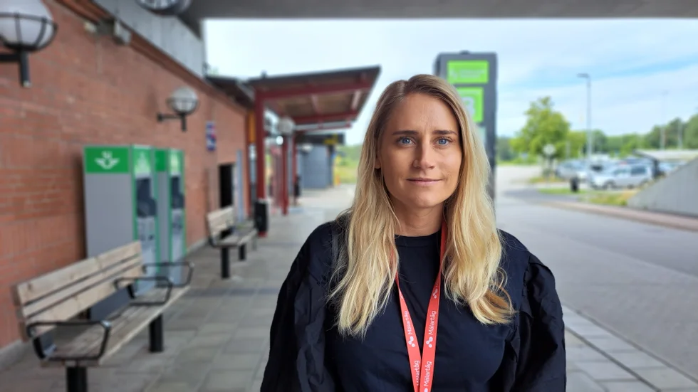 Frida Ukmar, vd på MTR Mälartåg, säger att hon förstår den frustration som har uppstått i och med de förseningar som plågat resenärerna.