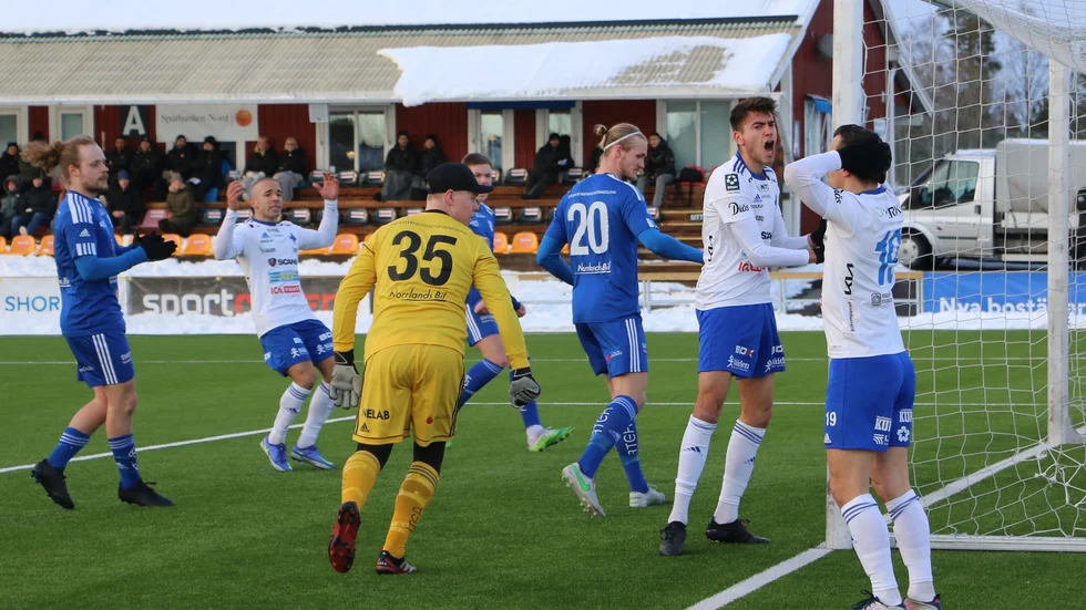 Storfors AIK pressade IFK Luleå som kom undan med segern med ett nödrop.