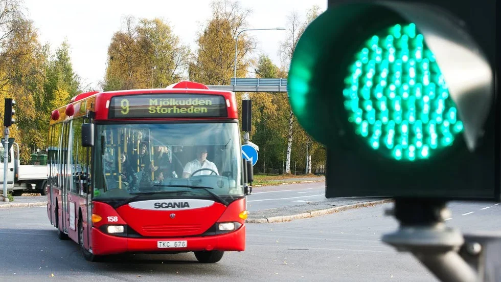 Grönt ljus. Upphandlingen är klar och nu sjösätts projektet med elbussar i Luleå.