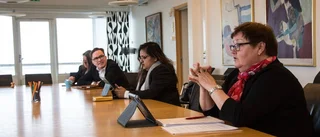 Artistsatsning under Pride vållar politisk strid