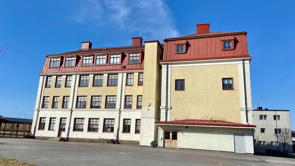 D-skolan i Oxelösund användes som övningsplats för polisen under måndagen.
