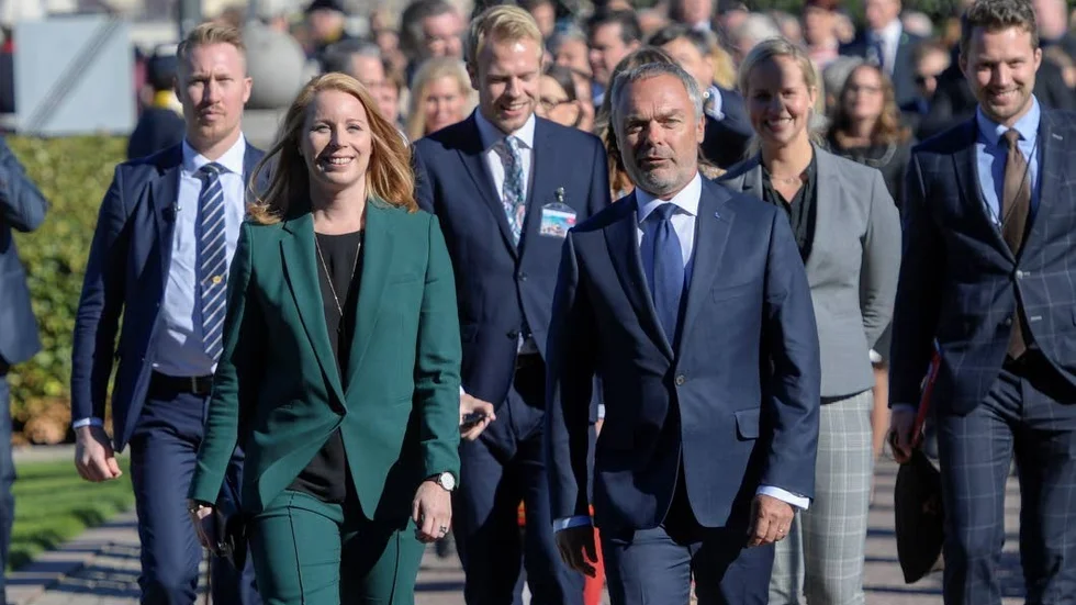 Annie Lööf (C) och Jan Björklund (L) valde rätt sida av historien när de gjorde upp med S och MP och lämnade SD utan inflytande över regeringspolitiken.