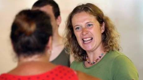 Teatercoach. Till hösten kommer Pauline Wolff att hålla kurser i improvisationsteater i Visby.