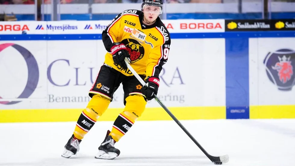 Robin Kovacs.