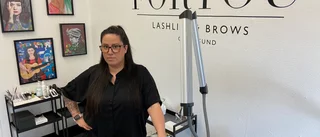 Jennifer förverkligade sin dröm och startade skönhetssalong – nu står kunderna på kö: "Började hemma i radhuset"