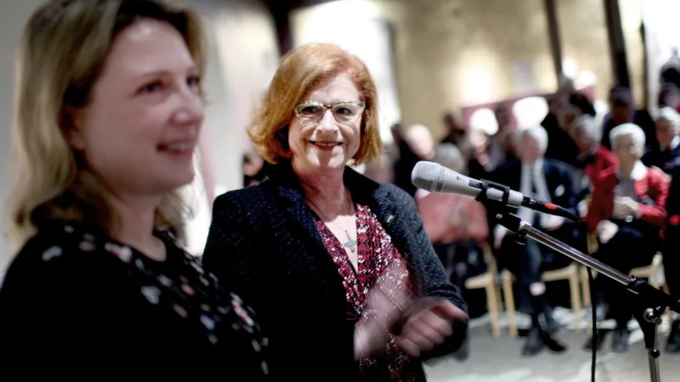 Rebecka Nolmark, Riksutställningar, och Cecilia Schelin Seidegård, landshövding, vid nyårstalet 2015.