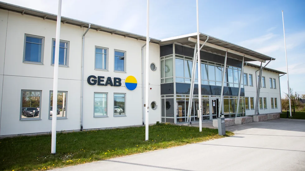 Geab.
