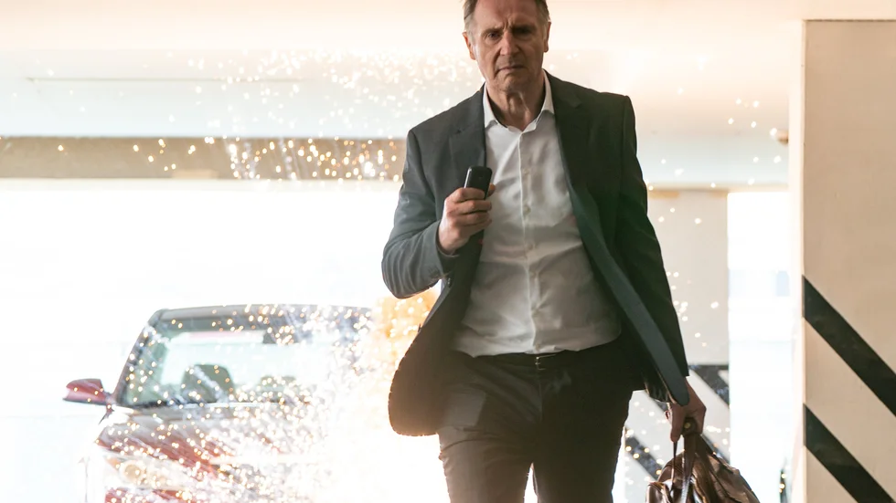 Liam Neeson spelar en yrkesmördare med minnesproblem i lättglömda "Memory". Pressbild.
