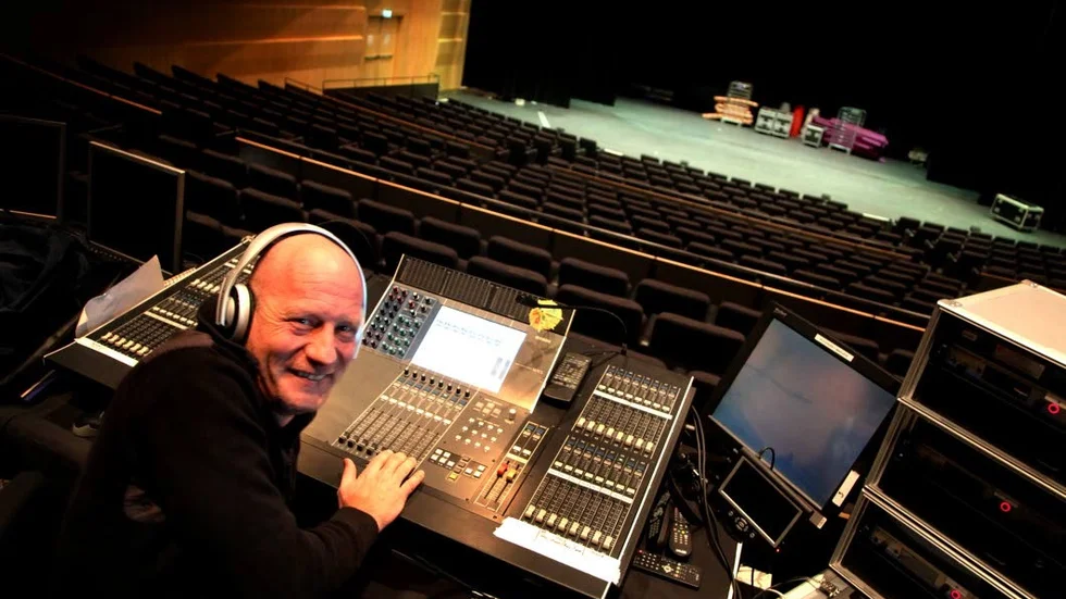 Einar Steen jobbar bland annat med ljudproduktion.