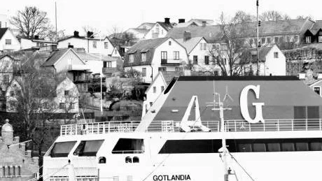 Regeringen vill inte betala mer än i dag för Gotlandstrafiken. Kan vi få både snabbfärjor och lägre biljettpriser då?