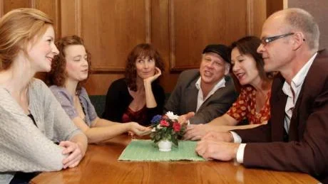 Musik och poesi. Hanna Forsblad, Sara Boström, Ylva Olsson, Gunnar Järeld, Karin Kickan Holmberg och Mikael Westberg är några av artisterna som på lördag bjuder på musik och betraktelser inspirerade av Edith Södergran, Maria Wine, Nils Ferlin och Pär Lagerkvist. Foto: Rolf Jönsson