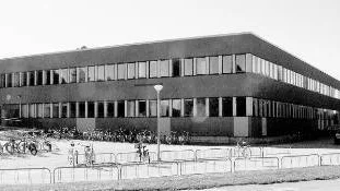 Lärare. De som ska lyfta skolan är de nu befintliga lärarna, det menar insändarskribenten. Arkivfoto: Ulf Glimfalk
