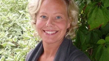 Vinnare. Camilla Knekta vinner ett presentkort på växter för sin ritning på Jeanettes trädgård. "Det blir en clematis till min trädgård som jag lägger ner ganska mycket tid på", säger hon.foto: privat