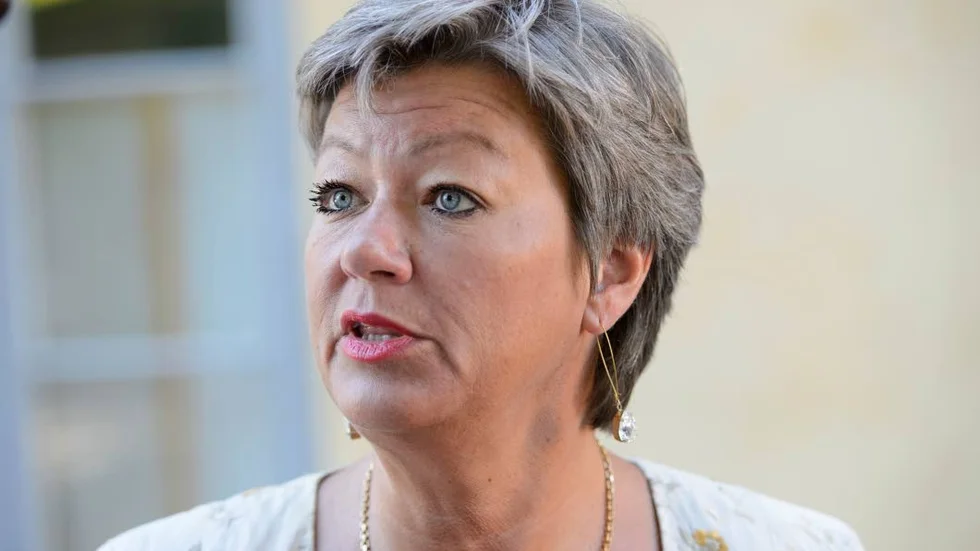 Passiva blir aktiva. Arbetsmarknadsminister Ylva Johansson (S) tar nu bort Fas 3.