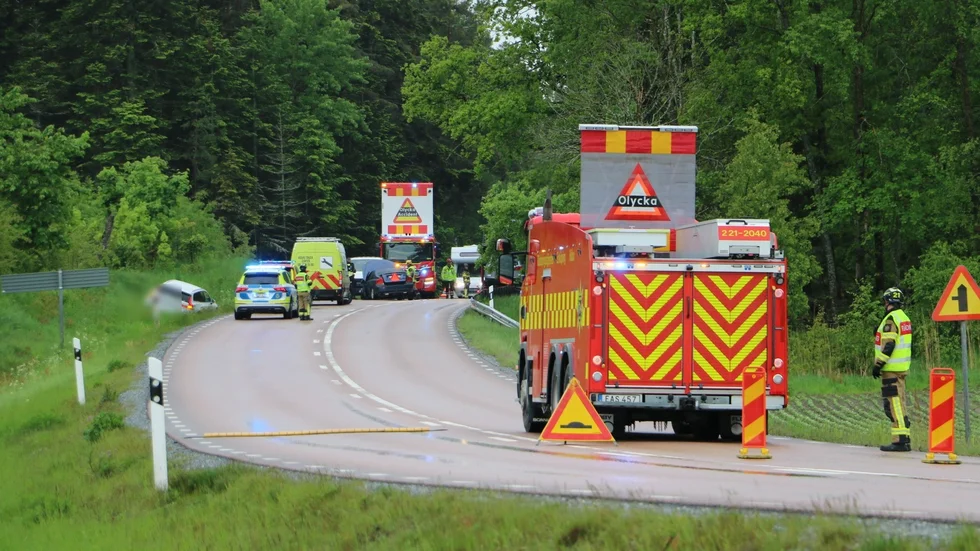 En A-traktor var inblandan i olyckan med flera bilar på väg 55 söder om Enköping i början av juni. Ingen person skadades vid den olyckan. Antalet olyckor med A-traktorer som leder till personskador ökar dock markant enligt Transportstyrelsen.