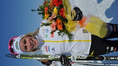 Det var en lättad och glad Jennie Öberg som firade sitt brons på U23-VM.