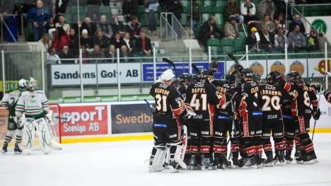 Äntligen fick Luleå vinna på bortaplan. Nu avgörs allt i den sista elitserieomgången hemma mot Timrå på lördag.