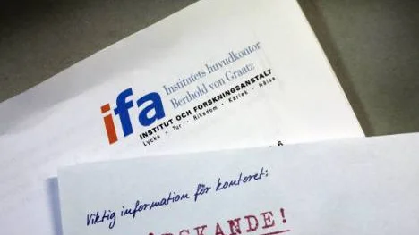 Så här ser bluffbrevet ut. Brevet ska slickas till Holland och därefter ska den utvalda  bland annat få evig lycka.                   Foto: KURT ENGSTRÖM