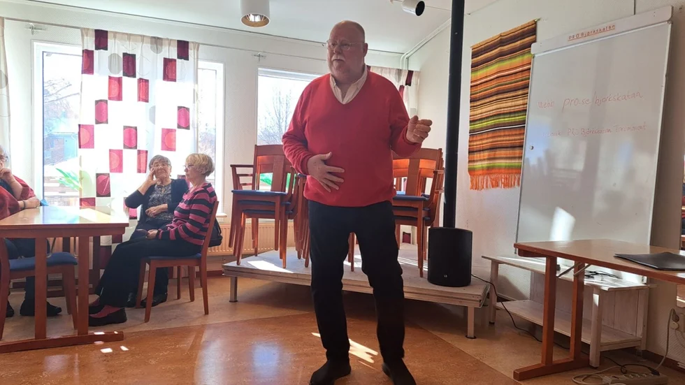 Bo Beckman bjöd på sånger och berättelser.       