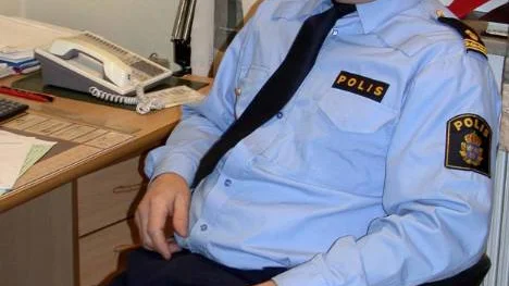 Före detta överförmyndaren i Övertorneå Sören Mukkavaara misstänks av kommunledningen för att ha begått tjänstefel under sina 18 år som överförmyndare. "Löjligt", säger gode män som NSD har pratat med.