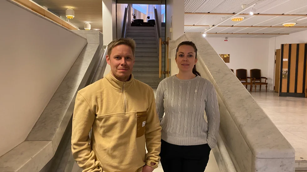 Ludvig Eriksson och Martina Cokorilo bor i Oxbacken, Nyköping, och efterlyser en förlängning av gång- och cykelbanan.