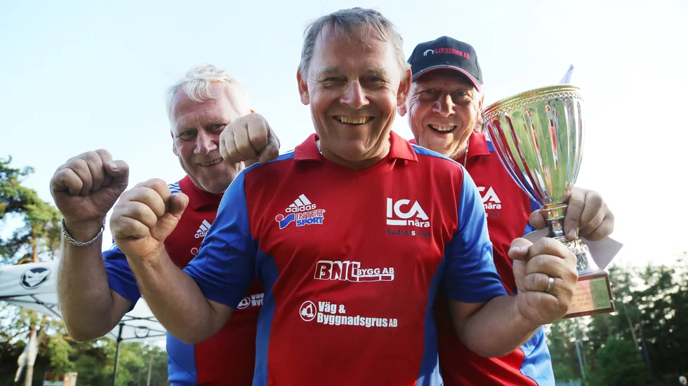 Nils-Allan "Nicken" Nilsson, Roland Nilsson och Kenneth "Nuffen" Nilsson vände på ett till synes svårt underläge och vann lagkulan i SM.