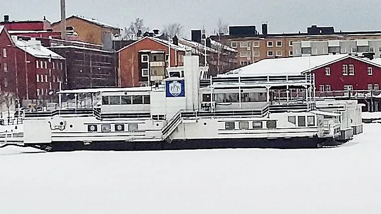 Signaturen "Ugglan" vill förtydliga sin ståndpunkt kring Färjan.