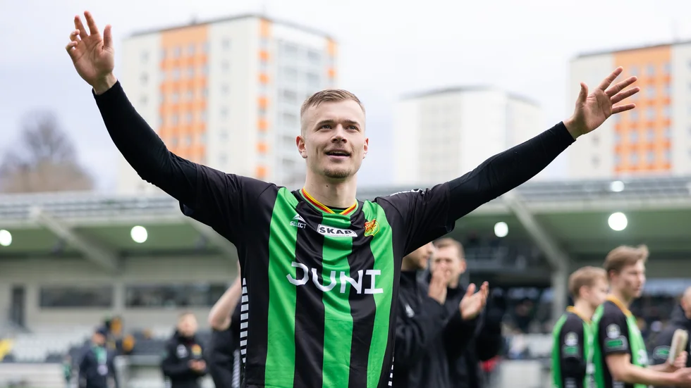 Alexander Ahl Holmström ser fram mot derbyt.