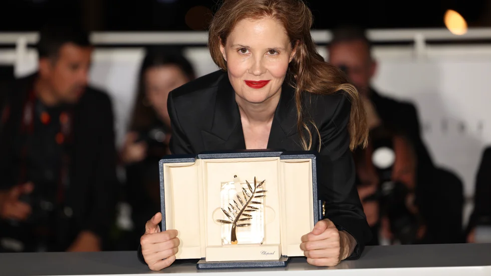 Justine Triet höll ett omdebatterat vinnartal när hon tog emot Guldpalmen i Cannes.
