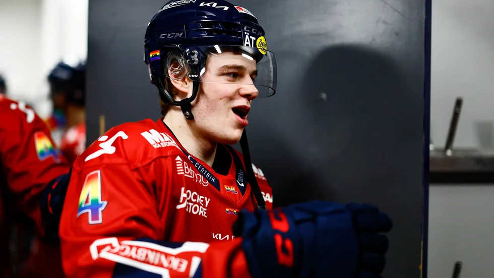 Mattias Hävelid stannar minst en säsong till i Linköping.