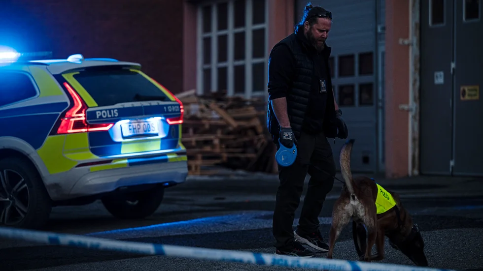 Polisen undersöker platsen för en misstänkt skjutning i stadsdelen Öst på Stan i Umeå.