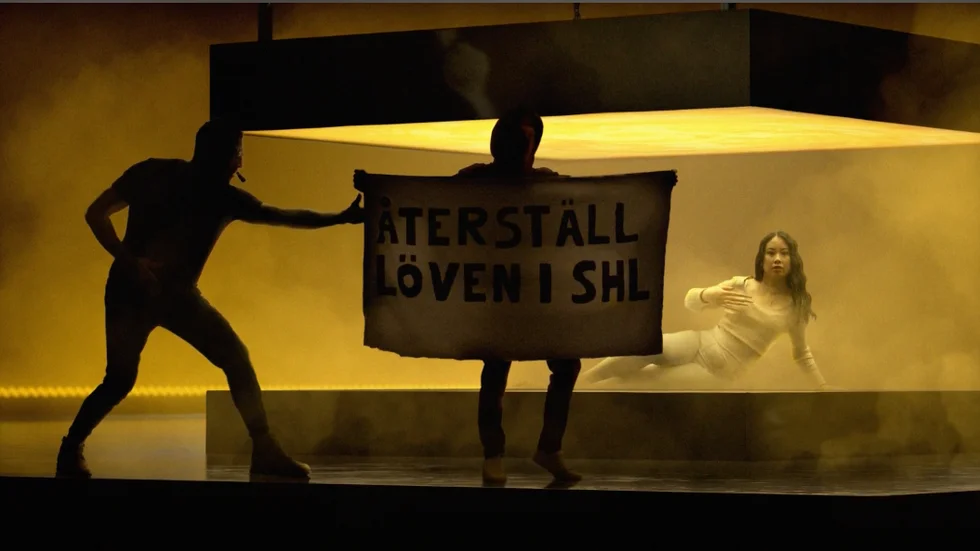 North Powers musikvideo bjuder på en hel del humor.