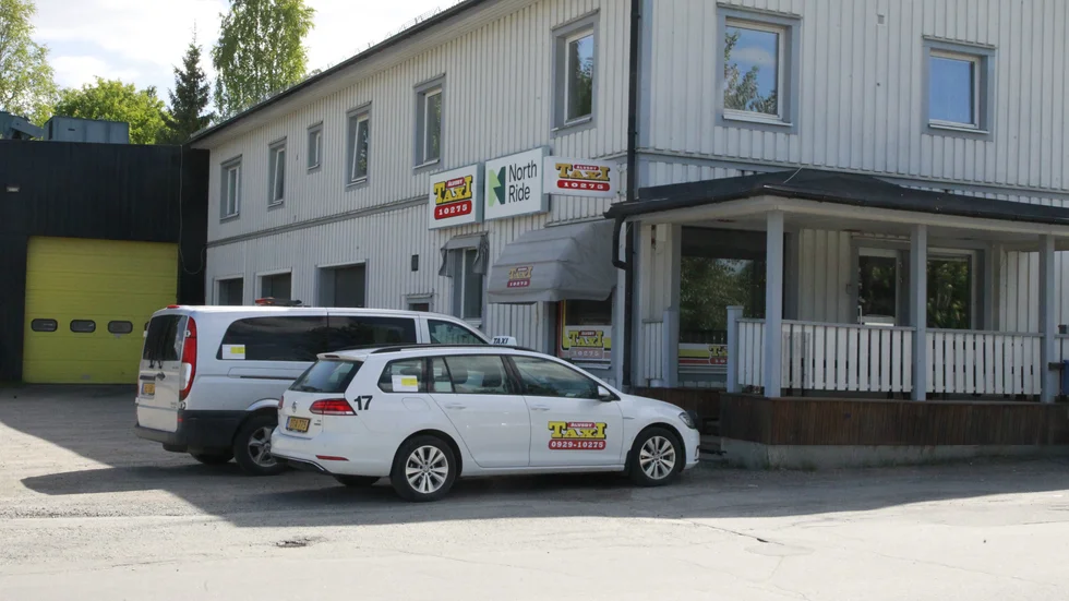 Älvsby Taxi North Ride kör i många kommuner i Norrbotten där de har upphandlingar för exempelvis skolskjuts och färdtjänst.