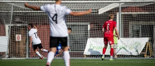 Kaptenens uppmuntrande ord efter målvaktstavlan: "Skitduktig"