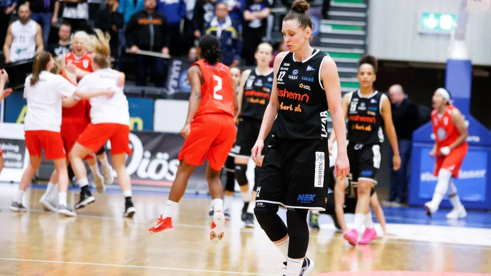 Anna Barthold får lämna Luleå Basket.