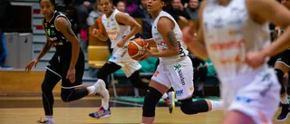Luleå Basket vann – trots flygstrul