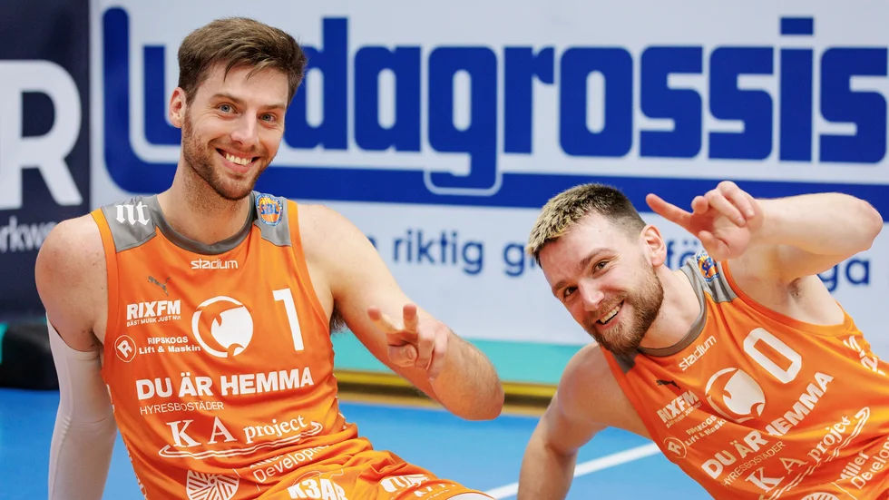 Adam Ramstedt och Tim Schüberg gav aldrig Jämtland någon chans att närma sig när Dolphins hade kopplat greppet.