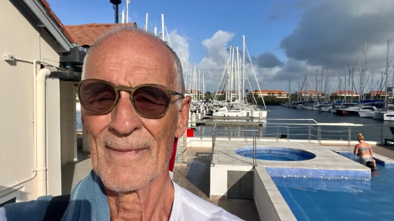 Per-Erling Evensen har just passerat Panamakanalen och har nu satt kurs mot Nya Zeeland på sin ensamsegling runt jorden.
