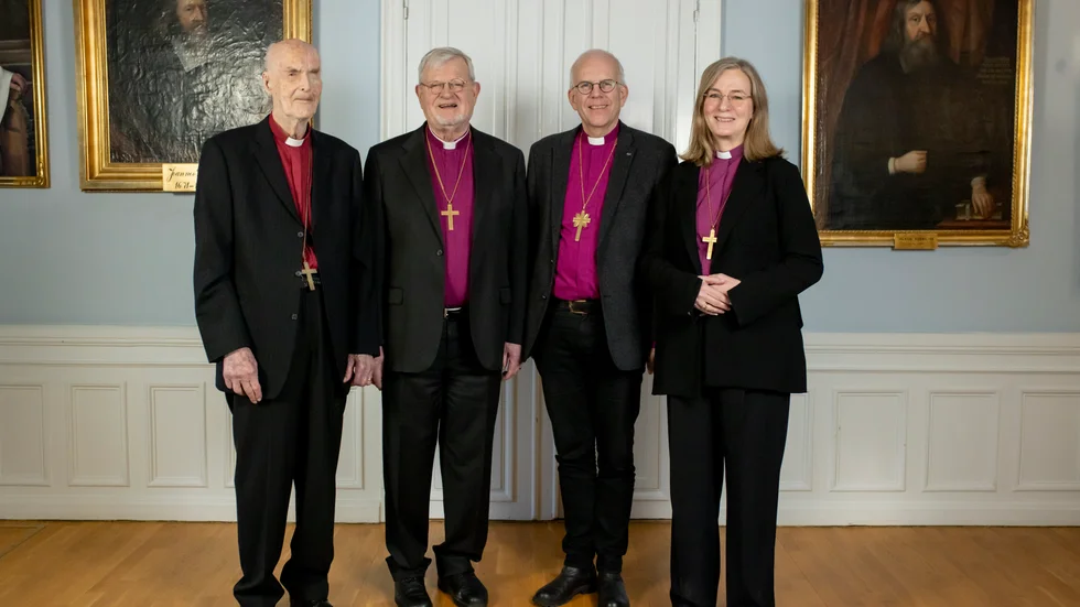 Från vänster: Martin Lönnebo, biskop emeritus, Martin Lind, biskop emeritus, Martin Modéus, ärkebiskop och  Marika Markovits, biskop i Linköpings stift. Bilden är tagen i februari i år.